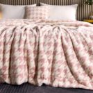 Покрывало Софи де Марко Эрнесто (пудра) 160х220